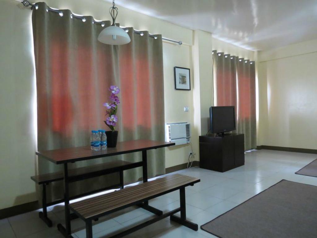 Hotel Cara Lipa City Bagian luar foto